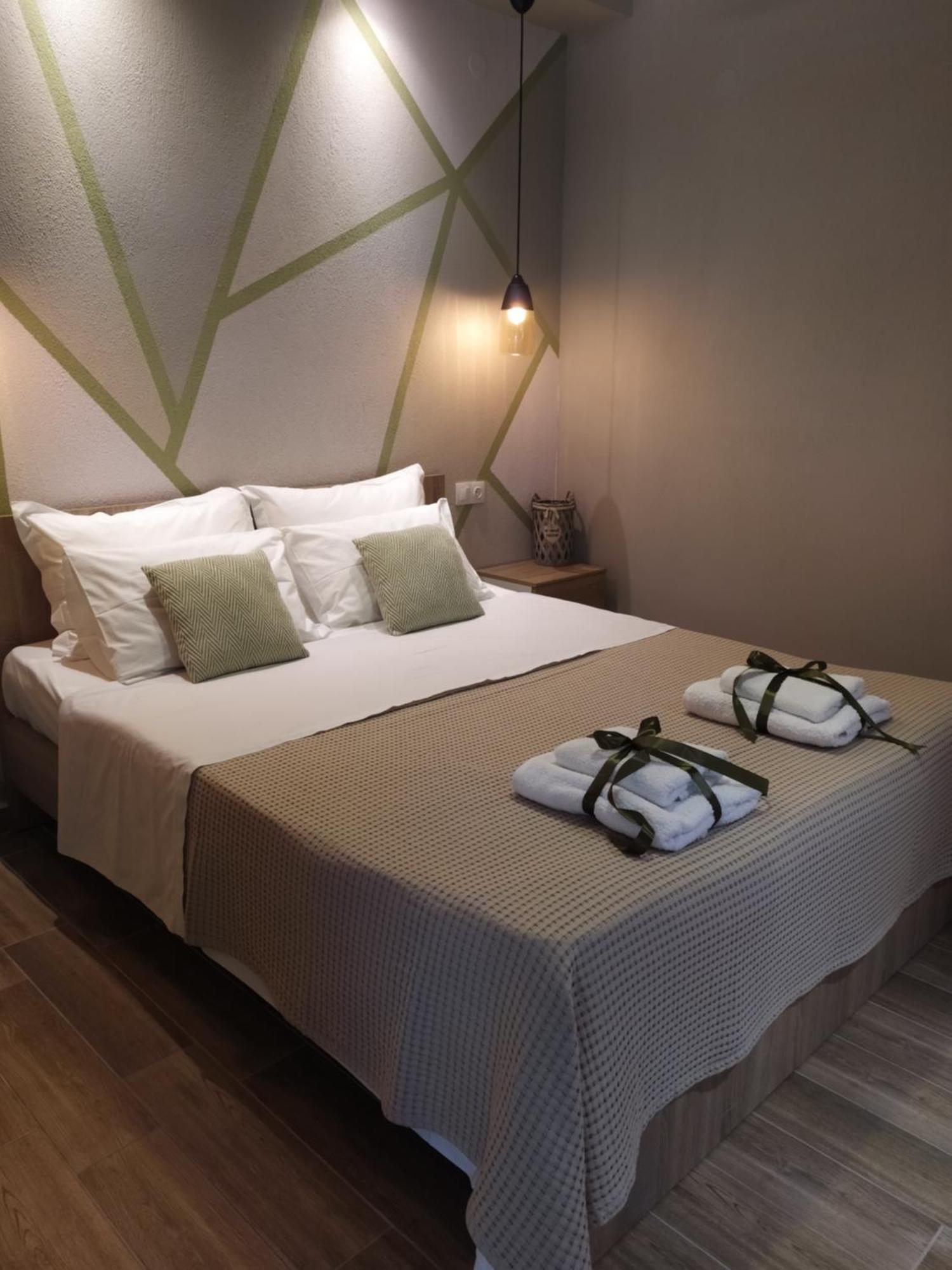 Siggos Suites Agios Nikolaos  Værelse billede